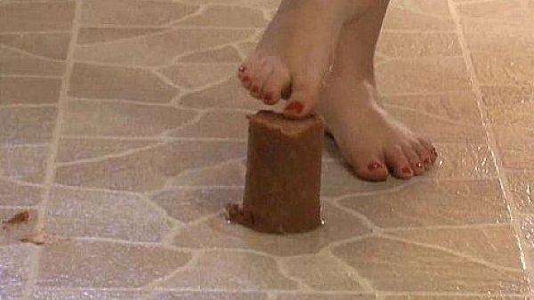 Foot Fetish - Sexy feet crushing a can of beans  