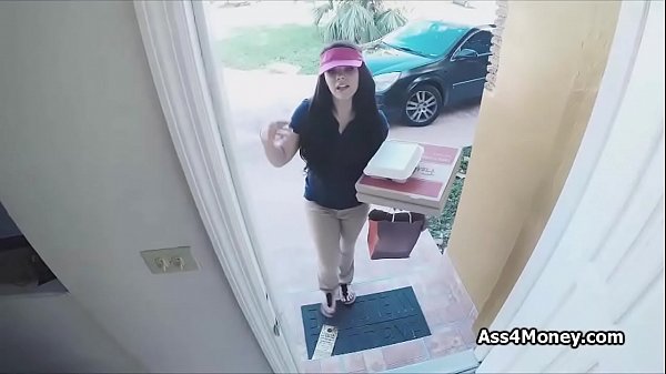 Fucky sucky for money with pizza girl  