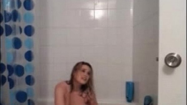 Live orgasm in the shower