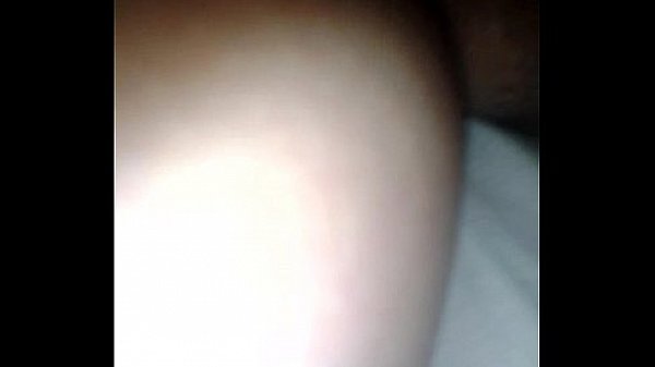 playin with the wifes creampie