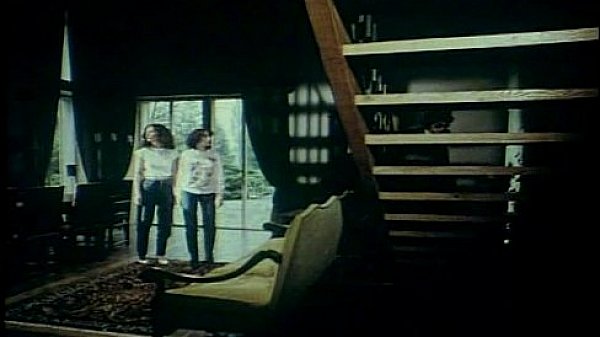 Prisons Tres Speciales Pour Femme 1982 Olinka Hardiman  