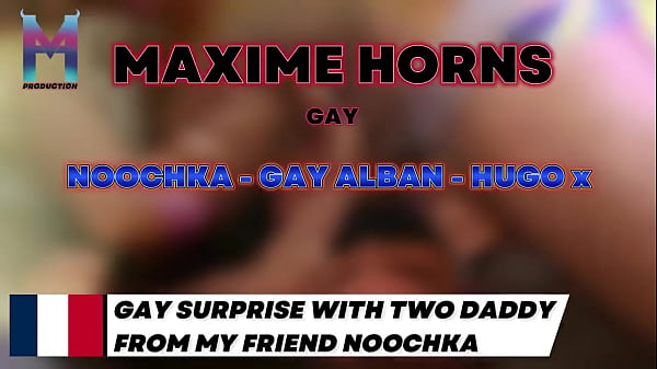 Quand noochka2 m&rsquo;a band&eacute; les yeux, je ne savais pas que j'allais devenir le jouet de deux Daddy insatiables... Pla...