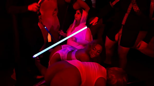 Yoda and Obi-Wan need some pussy