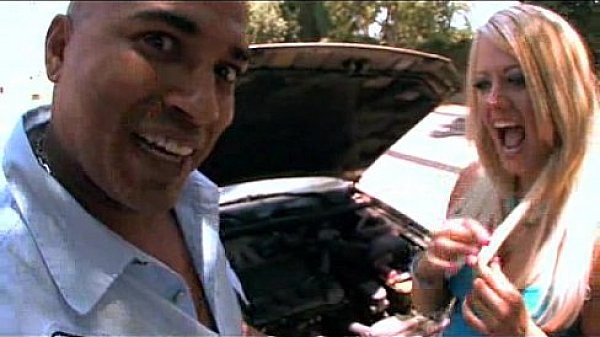 Holly's Roadside Ass-istance