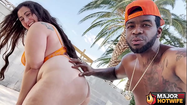 Horny Cougar Josie Jaxxon Gets Her Pussy And Ass Fucked By Rome Major!