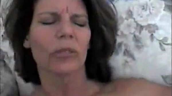 step Mom make come in her ass  