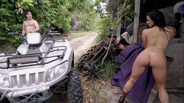 BANGBROS - Amazing Collection Of Cougar Porn Starring Smokin' Hot Babe Kendra Lust (1 of 3)  