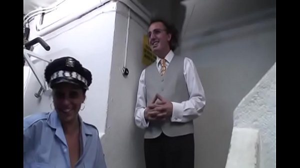 Detr&aacute;s de c&aacute;mara torrente x 2  