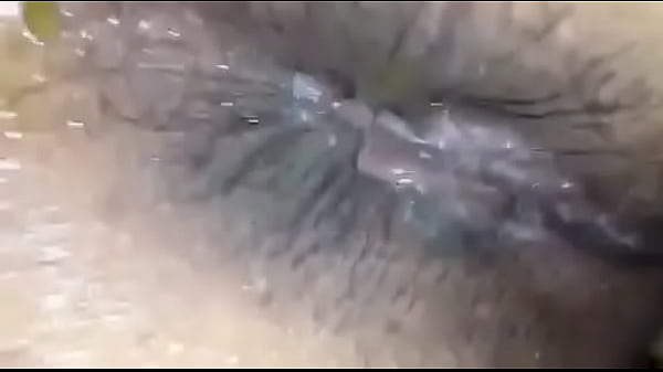 rompiendole el culo de costado a mi mujer