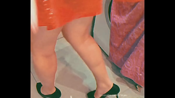 Milf Fingering Wet Pussy