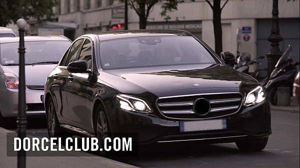 Hardore threesome and double penetration with curvy brunette