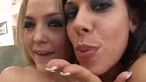 Alexis Texas and Rachel Starr sit on the floor in