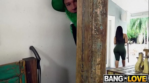 Ass Parade - Rose Monroe