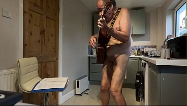 Naked music show