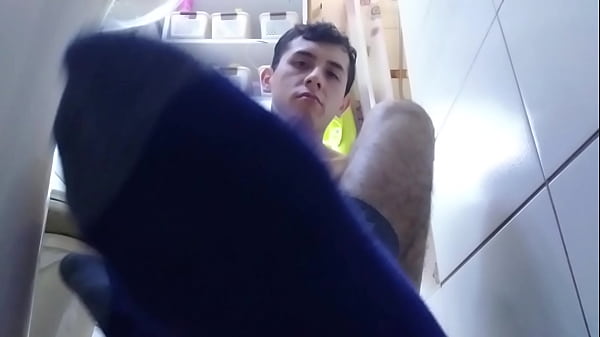 SPORT SMELLY SOCKS AFTER RUN 