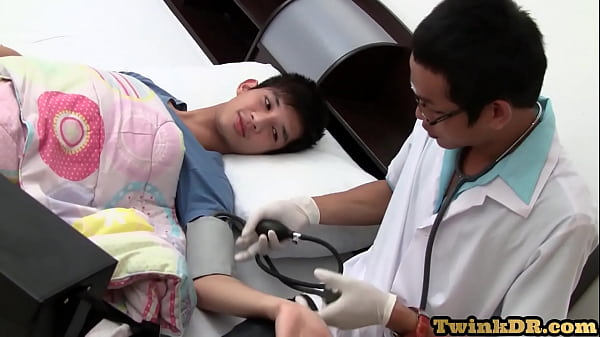 Asian doctor breeds twink for cumshot after exam
