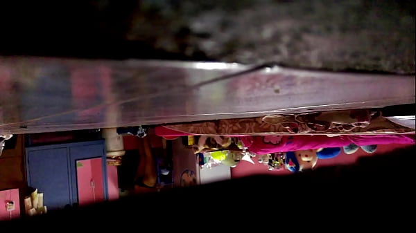 Quay lén con đĩ phòng k&ecirc;́ b&ecirc;n.