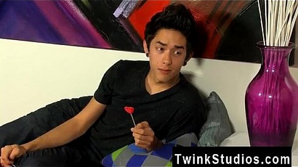 Gay fuck Alex Todd leads the conversation here and finally woos Jason