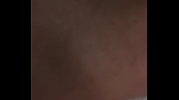 T&iacute;o le pega a su sobrino