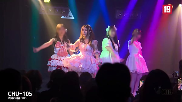 2M Korean TikToker Have Sex During Muckbang Livestream