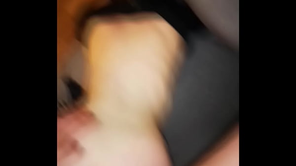 I created an account on Tinder and same day my pussy was fucked by my new fuckbuddy