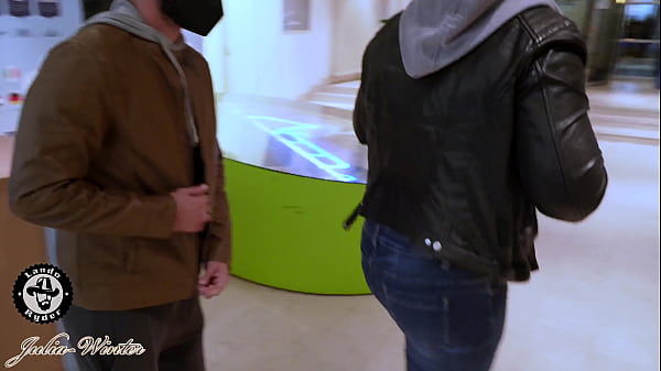 I BANGED her in the AIRPORT!!