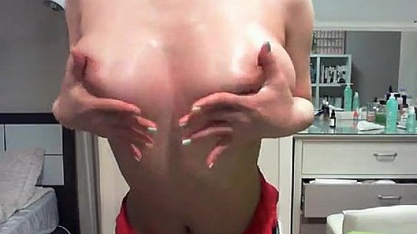 Korean teen with big tits dancing on cam