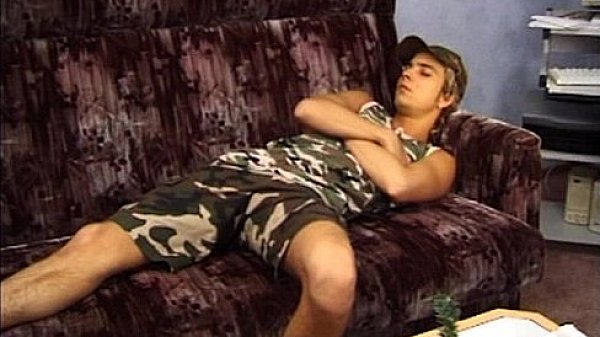 Gentlemens Bi - Young Hung And Bi - scene 1