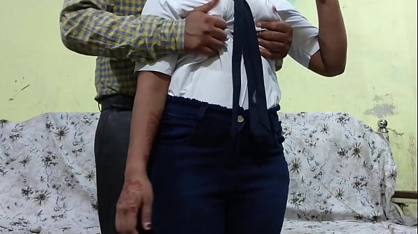 इंडियन लड़की ने अपने ही बॉस से चूदाई की