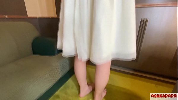 41歳ゆりの不貞。コロナでお金ないので小遣い稼ぎセックス。人妻で若熟女のオナニーと赤裸々インタビュー　OSAKAPORN  