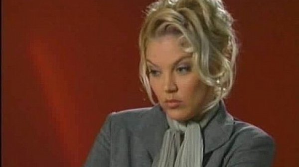 These lesbians love sex