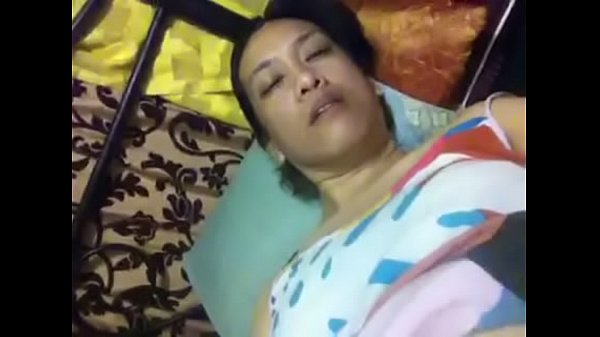 mastrubate in room))&0087