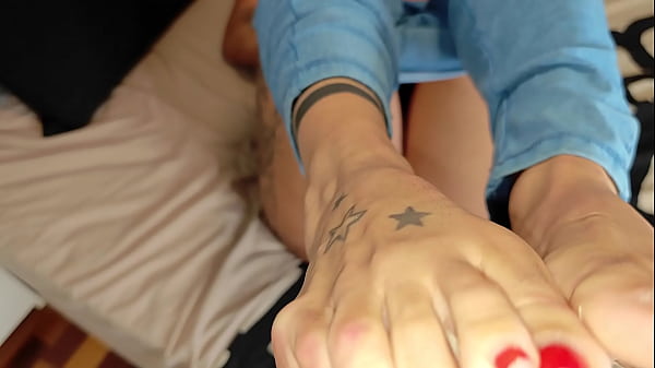 Giving orders to my slave and making him my whore (Full video in Xvideos Red)  