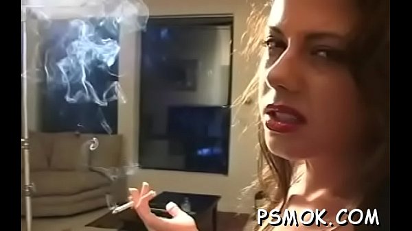 She can't live out of playing with her tits  