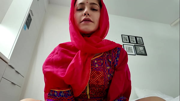 فیلم کص ایرانی داغ با نمایش چهره و صورت و گاییدن کص صورتی دختر ۲۲ ساله