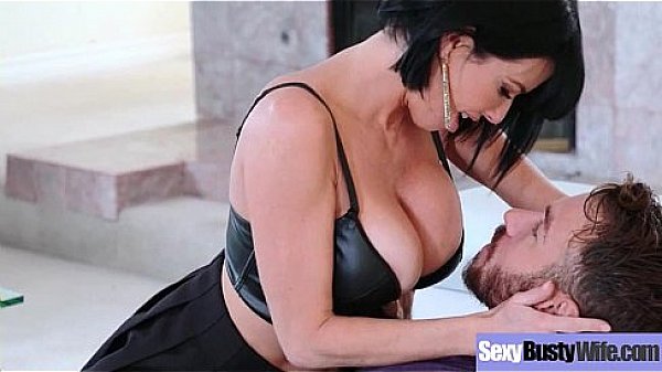 (Veronica Avluv) Sexy Busty Mature Lady Love To Bang Hard On Camera video-29  