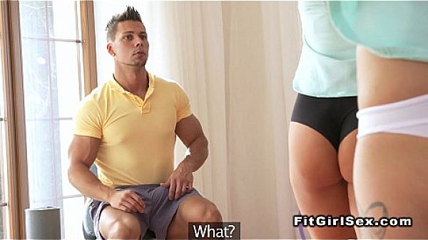 Dude got hard during female fitness training