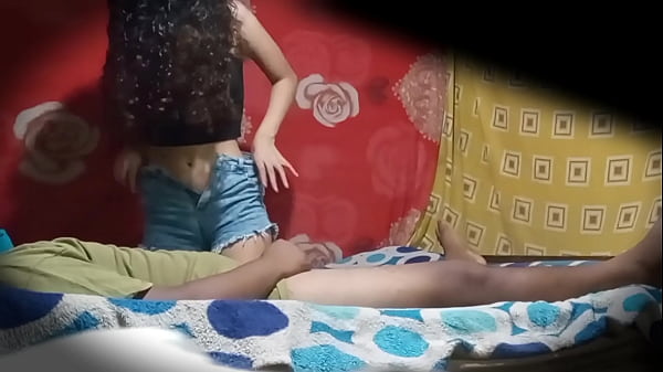 camara espia hermanastra colombiana tetona