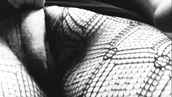 Tocandome la colita sola  