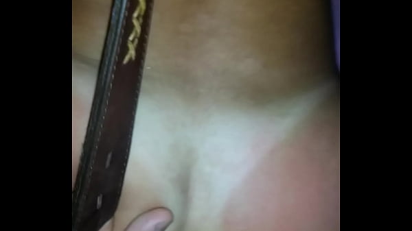 De la correa lo disfruta