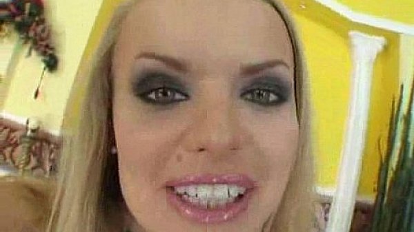 All her holes are working