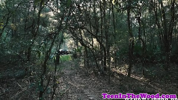 Stranded teen facialized by crazed ranger