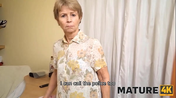 MATURE4K. Stud notices maid and lures mature woman into spontaneous sex 