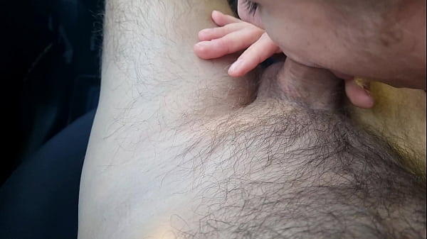 I gave a deep slobbery blowjob to a taxi driver in the car so as not to pay for the fare