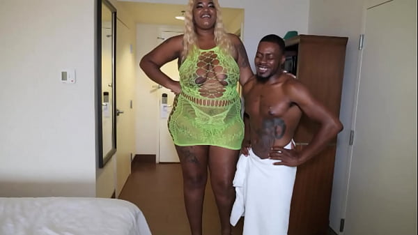 she maybe big but amazon honey banged by all that monster dick devin drills  