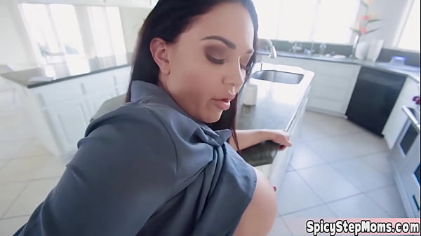 Hot stepmother cant stop sucking stepsons cock