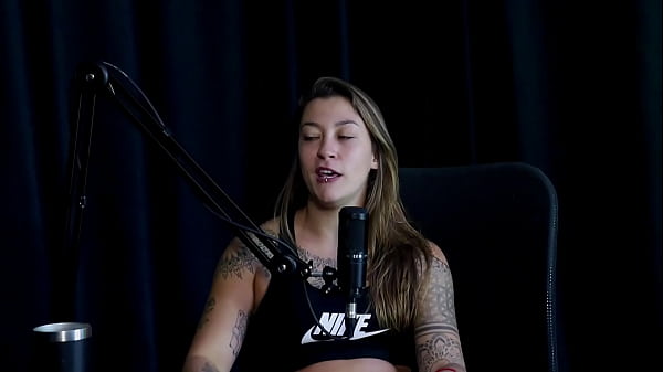 VEJA A ENTREVISTA SAFADA E CHEIA DE PUTARIA COM A FLOR DE DAMIANA COM VOV&Ocirc; MOAI NO PORN CAST BRAZIL - PARTE 1 (WATCH ON: SHEER/RED)