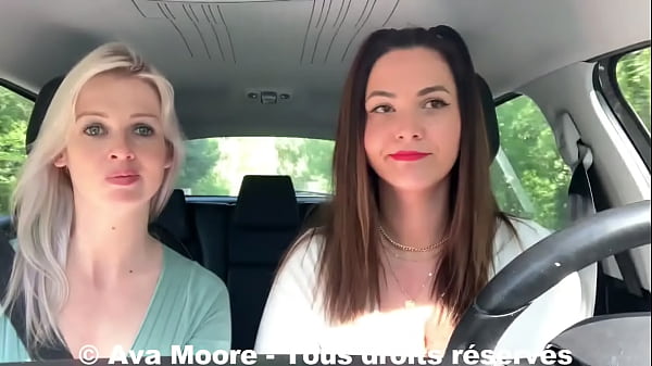 Deux Salopes Francaises Suce Un Inconnu Au Hasard pr&eacute;s d'Une Route! Le Mec Excit&eacute; leur Sperme Sur Leur Visage!