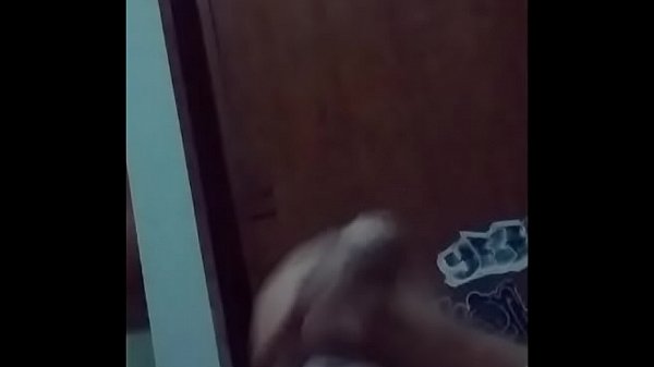 Deliciosa deslechada despues de jalarme la verga