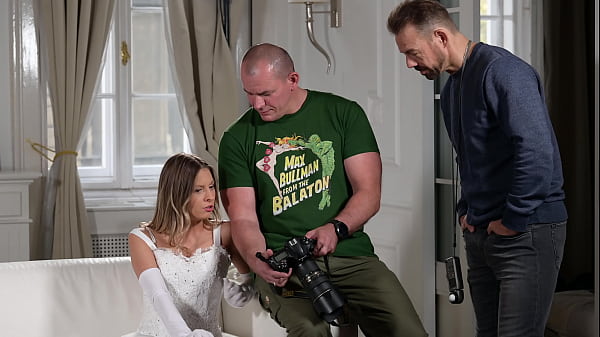 Bride To Be Rebecca Volpetti Enjoys Anal Fucking From Hung Photographer's Assistant GP2487